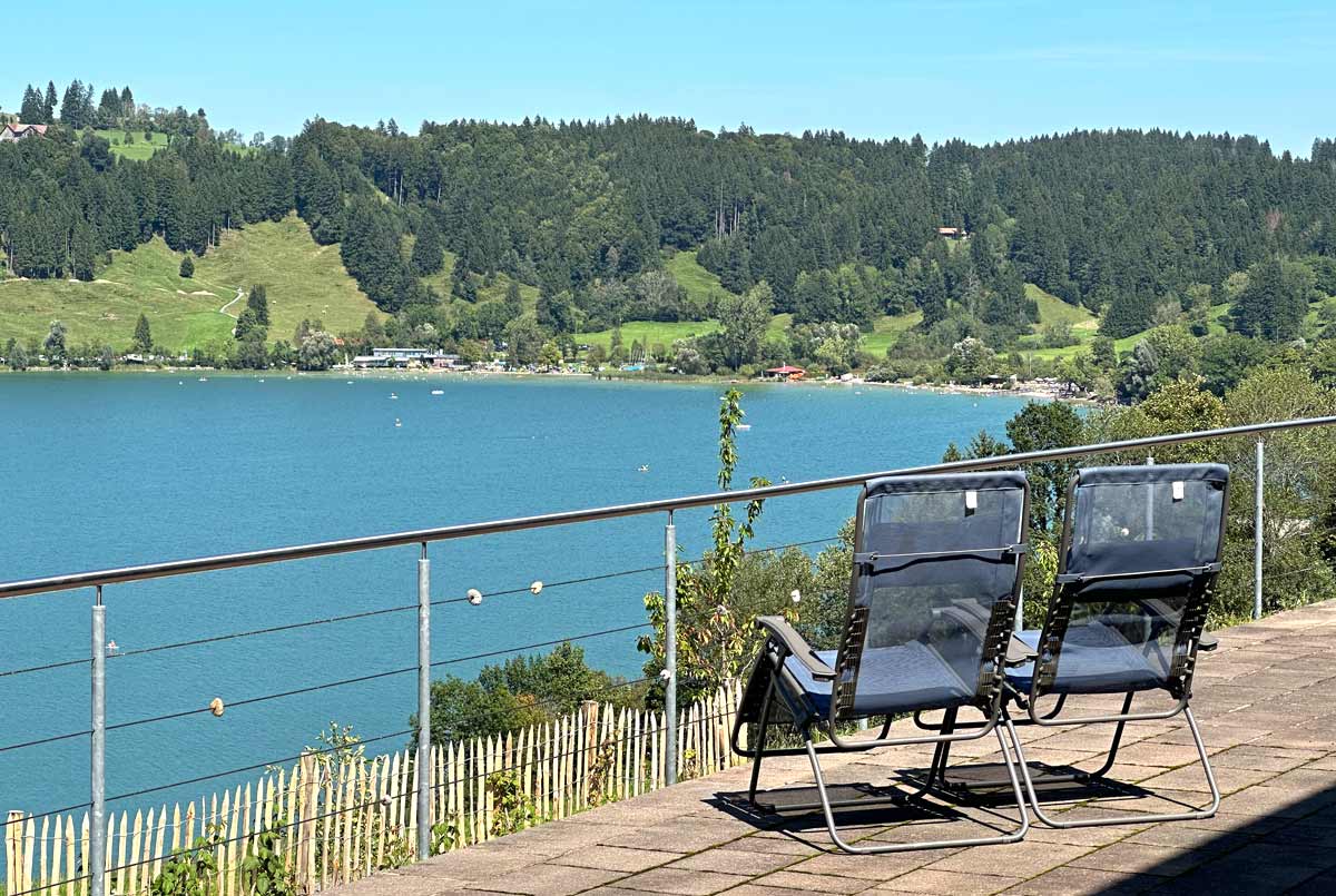 Sonnen auf der Terrasse mit herrlichem Panoramablick